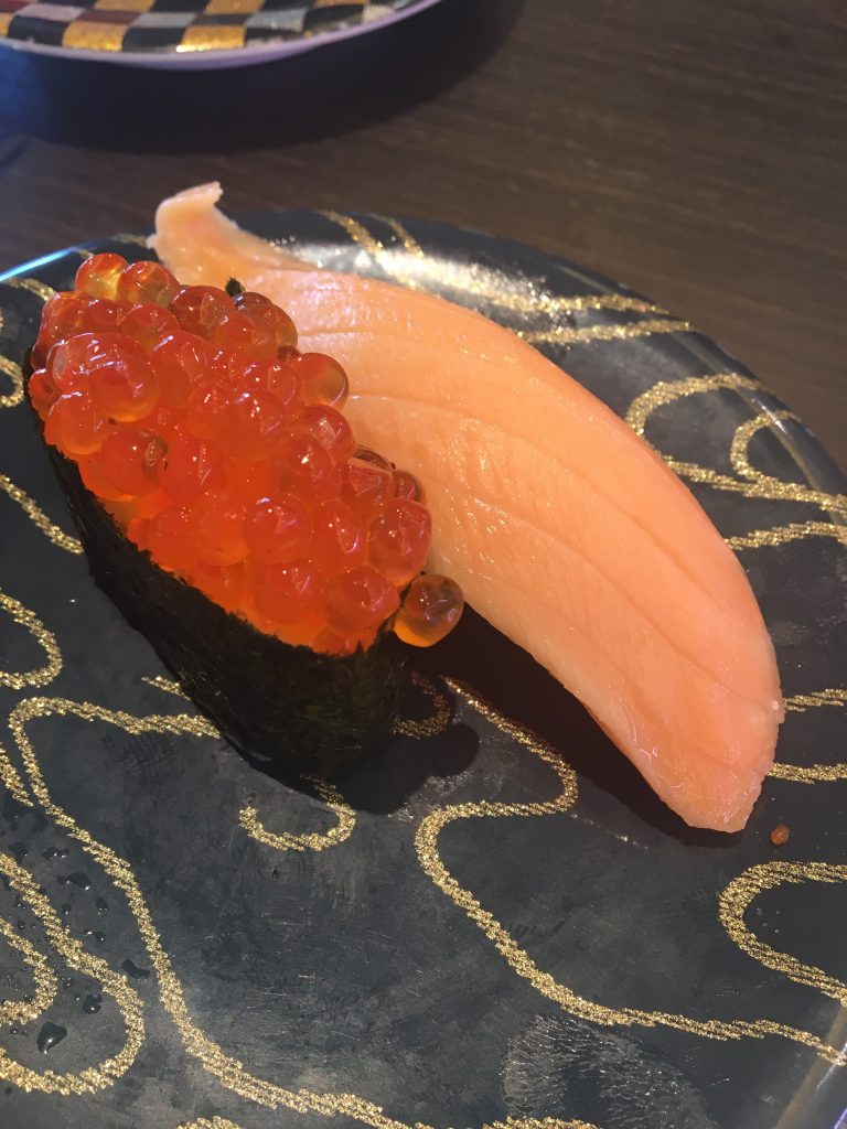 木更津アウトレットの函太郎というお寿司屋さんで食べました